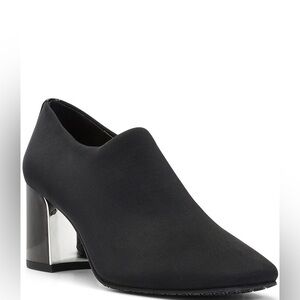 Donald J. Pliner Chelsie Black Square Toe Block Heels Bootie 6.5